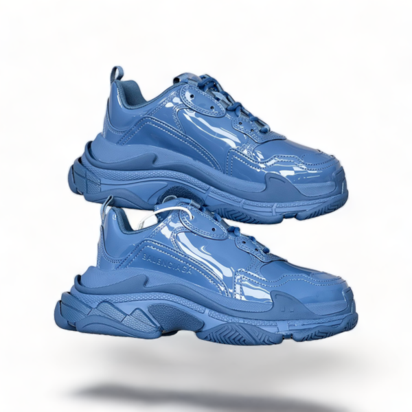 BALENCIAGA