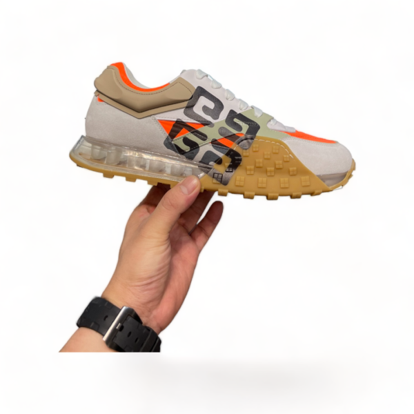 121 Givenchy sneakers