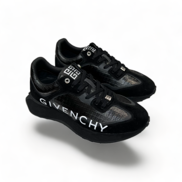 Givenchy Giv Runner Sneakers