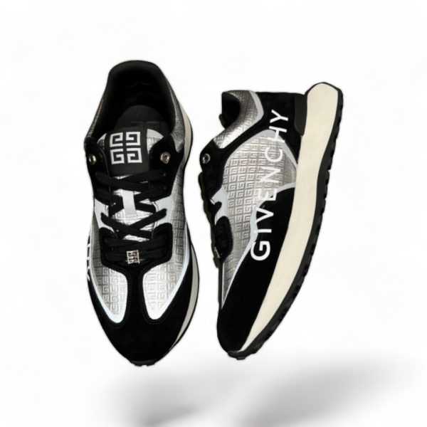 Givenchy Giv Runner Sneakers Gray