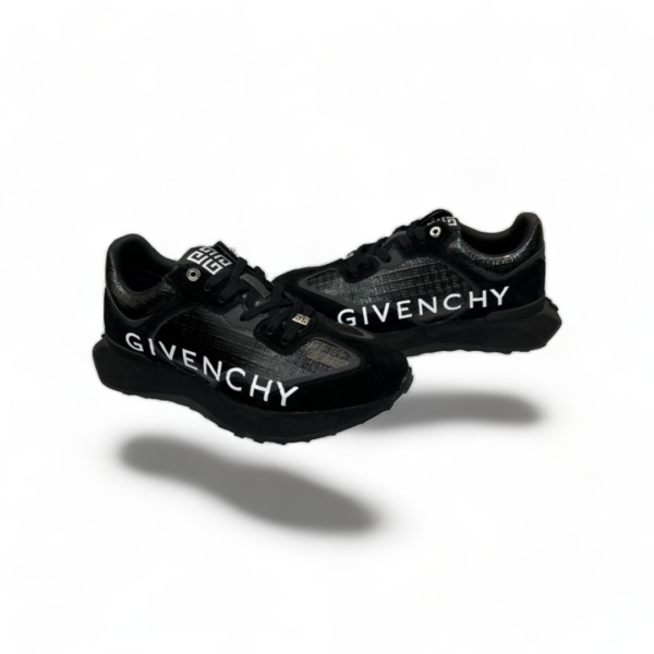 Givenchy Giv Runner Sneakers