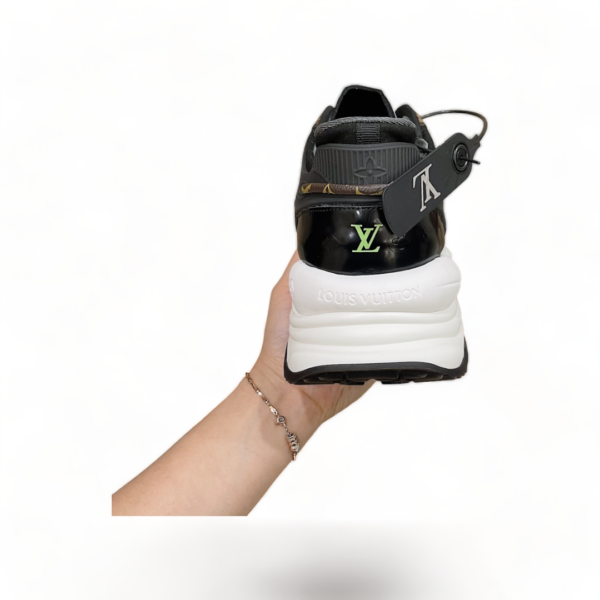 Louis Vuitton runing