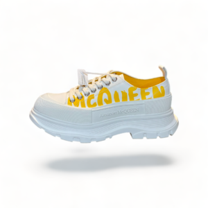 Alexander McQueen Tread Slick Lace-up in Optic yellow