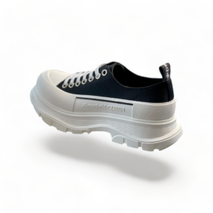 Alexander Mcqueen Tread Slick Sneakers w&b