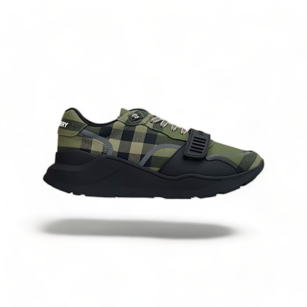 BURBERRY arthur green & black