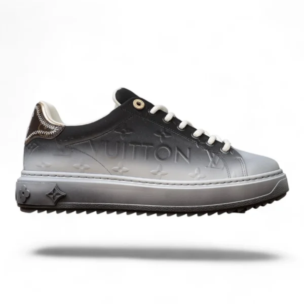 LOUIS VUITTON time out b&w