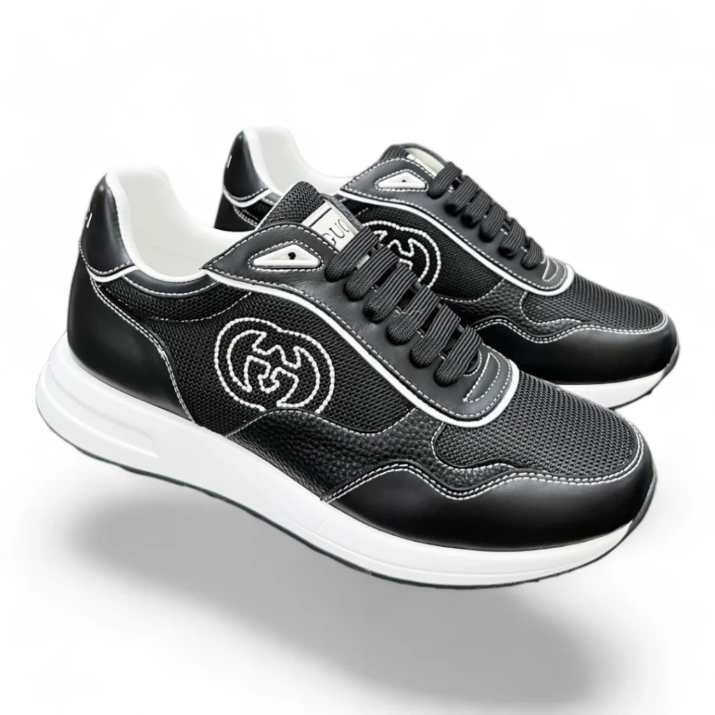 GUCCI screener black&white