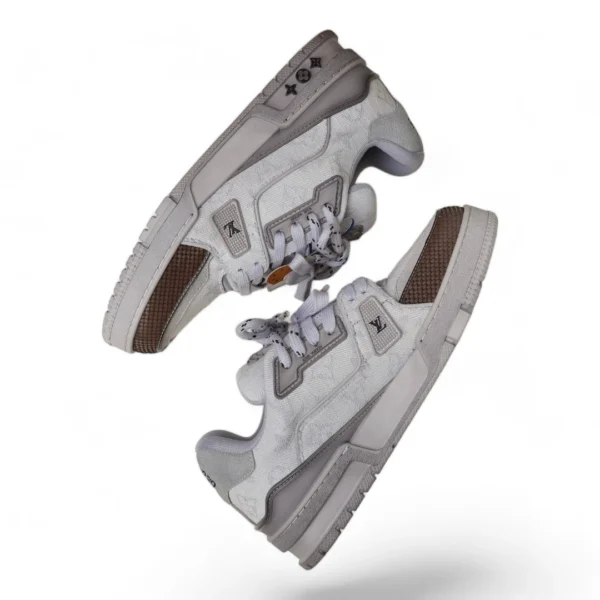 LOUIS VUITTON trainer brown&white
