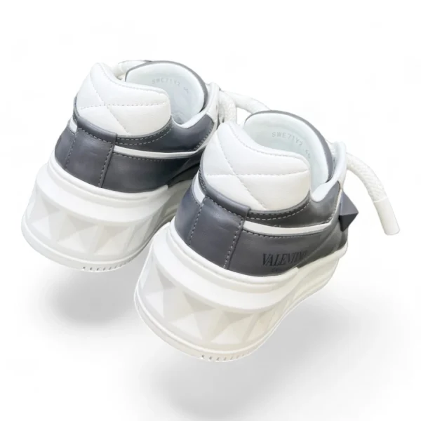 VALENTINO garavani sneaker white&gray
