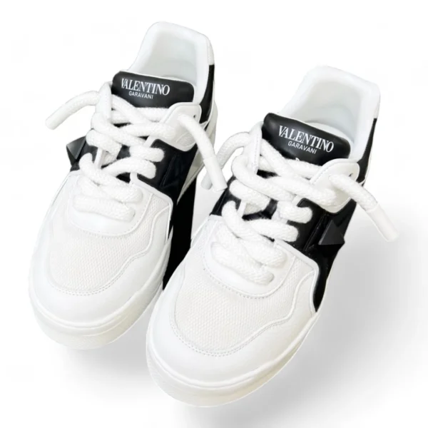 VALENTINO garavani sneaker b&w