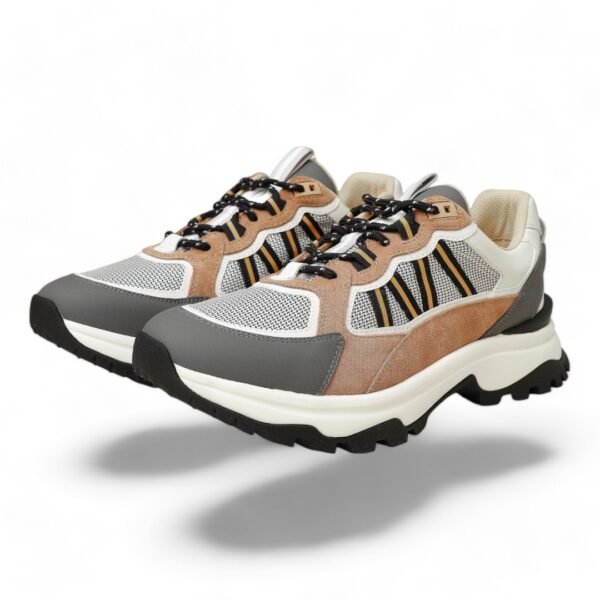 BURBERRY chunky runner w&b&b