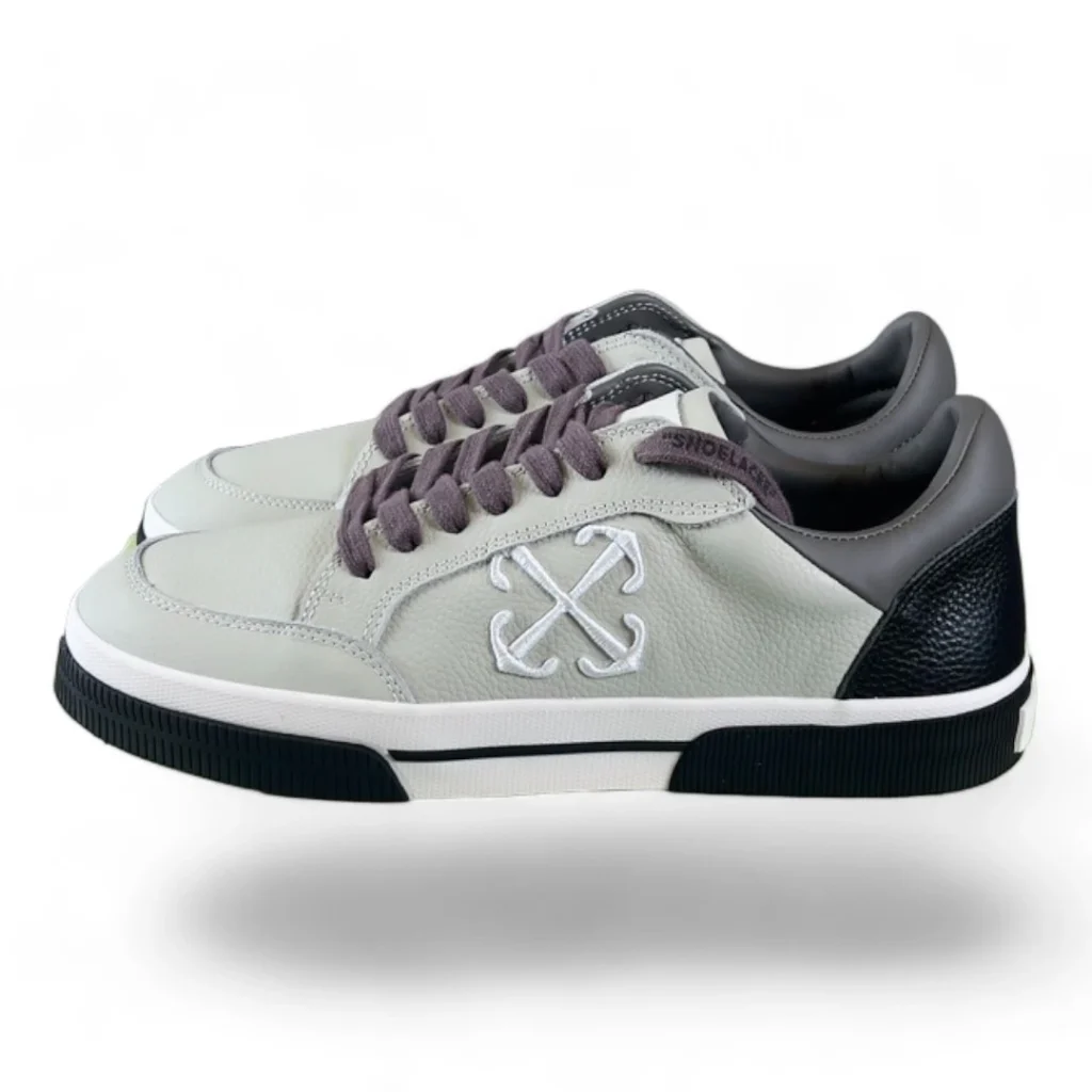 OFF-WHITE vulcanized low-top gray and black