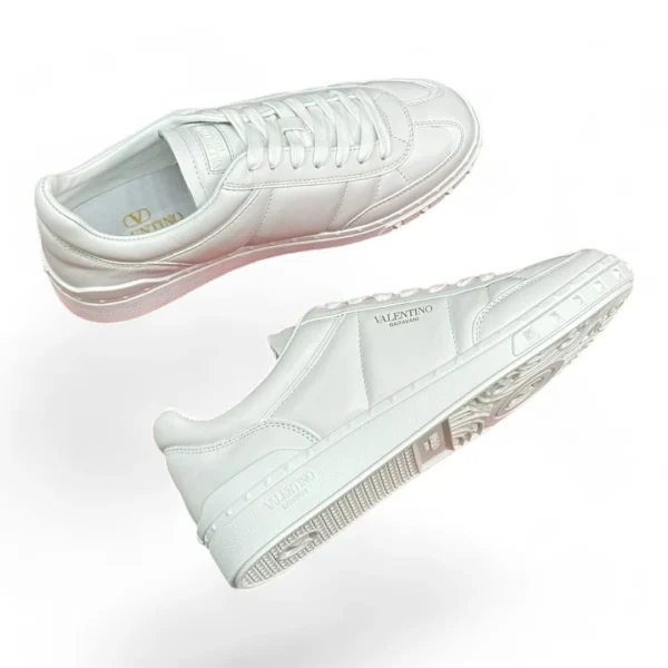 VALENTINO garavani open white