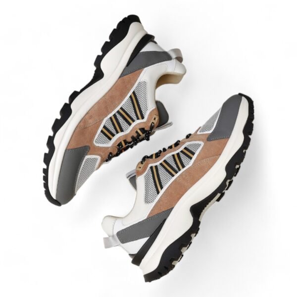 BURBERRY chunky runner w&b&b