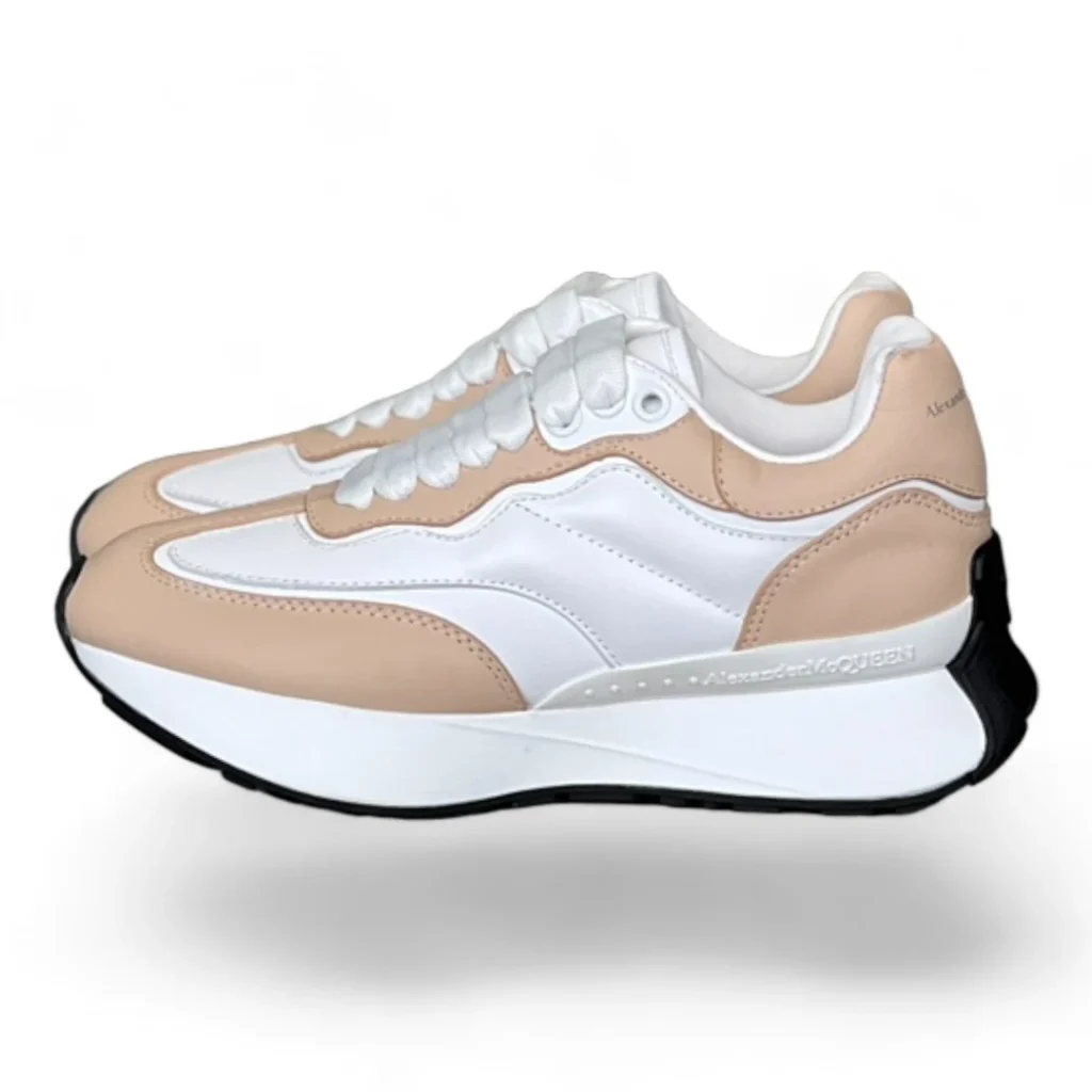 ALEXANDER MCQUEEN oversized runner white and beige