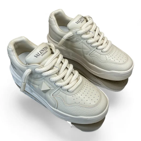 VALENTINO garavani open skate ivory