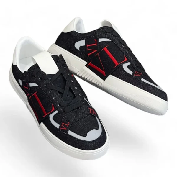 VALENTINO garavani VLTN low-top black and red