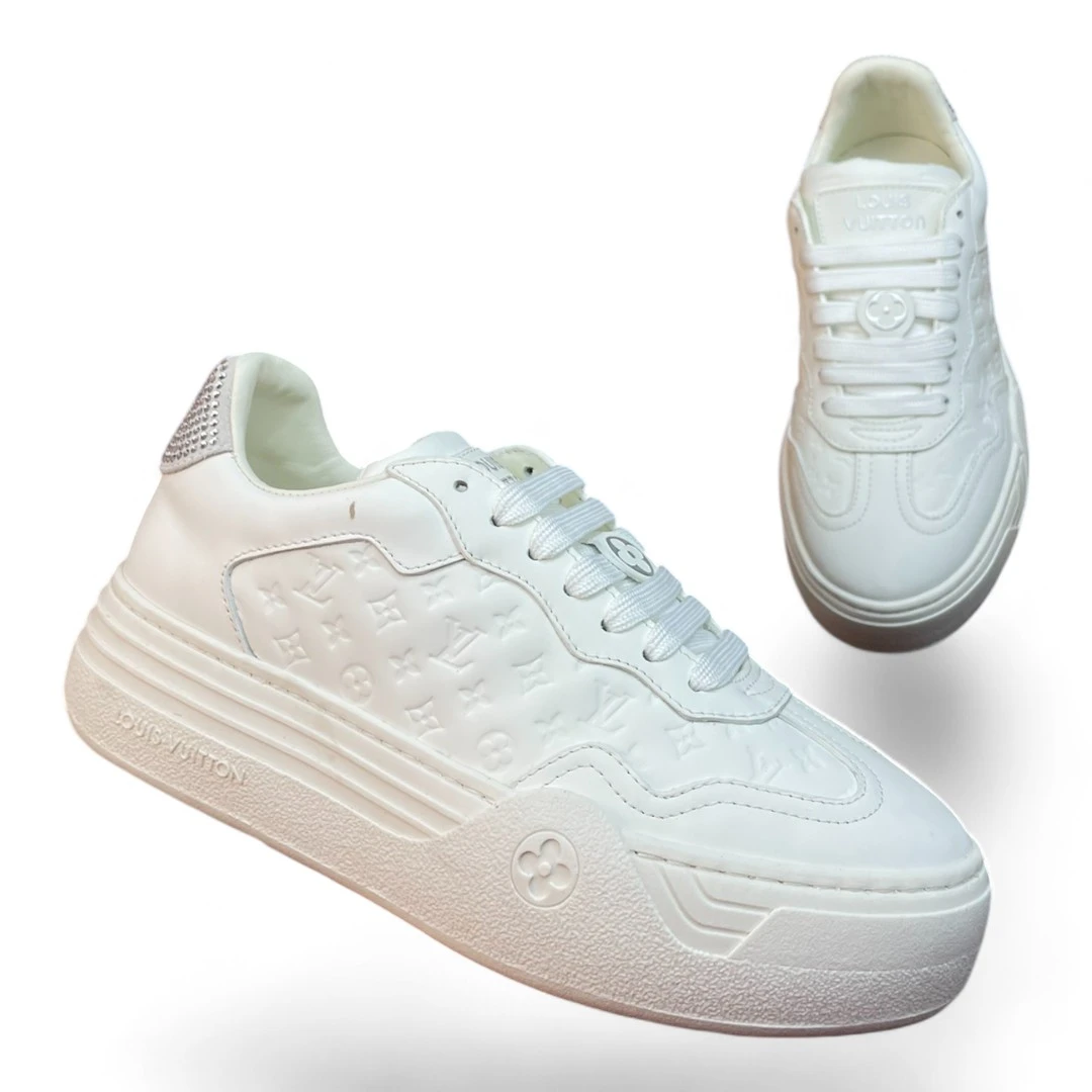 LOUIS VUITTON lv squad sneaker white