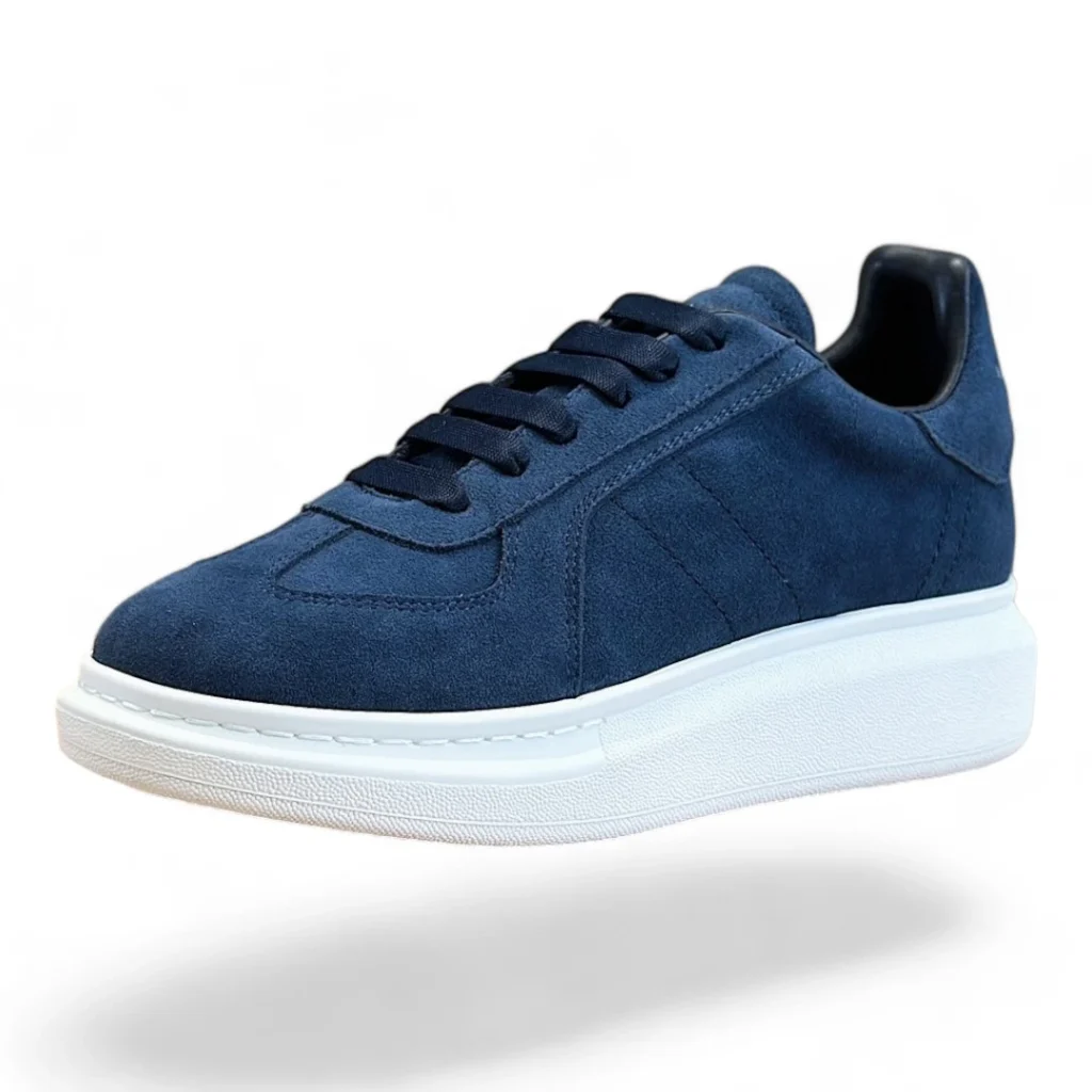 ALEXANDER MCQUEEN oversized sneaker navy blue and white