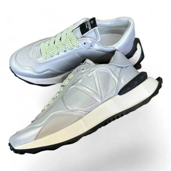 VALENTINO garavani rockrunner plus silver