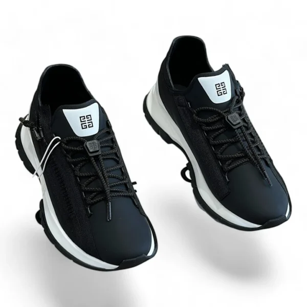 GIVENCHY giv runner black and white