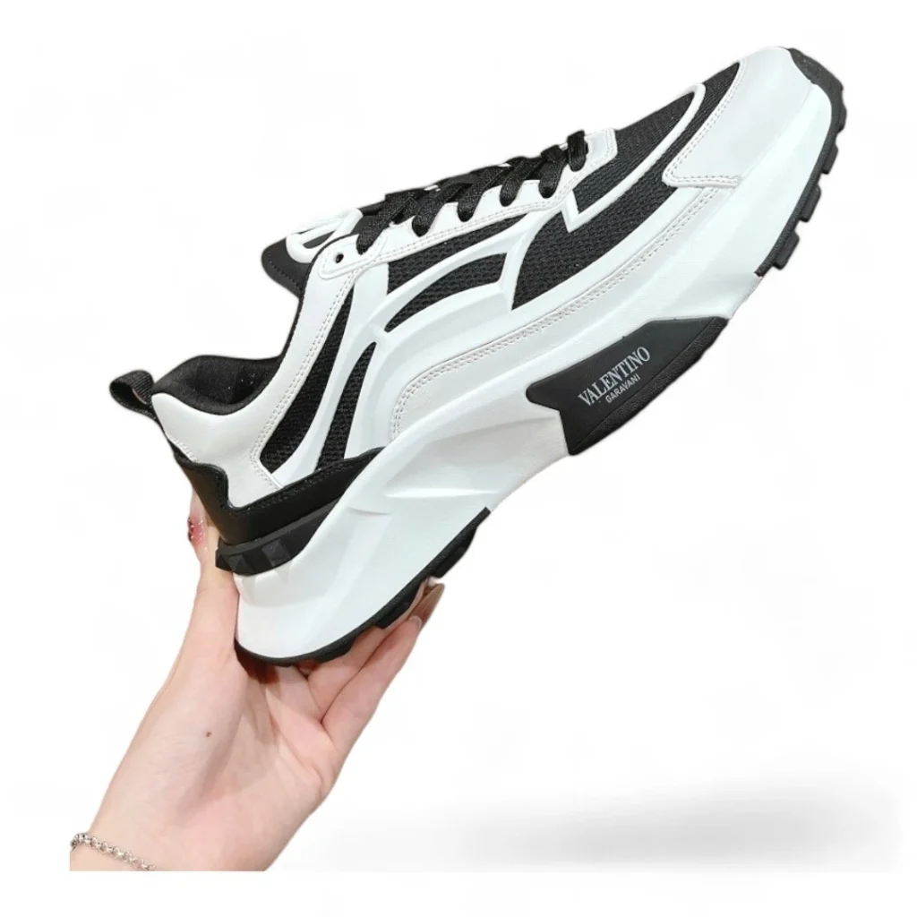 VALENTINO garavani Gumboy black and white