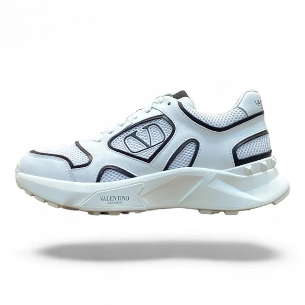 VALENTINO garavani climbers white and black