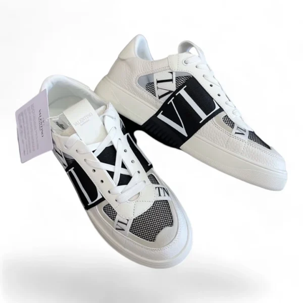 VALENTINO garavani VLTN low-top white and black