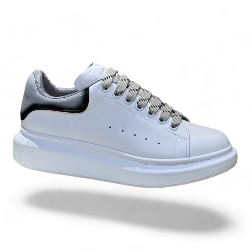 ALEXANDER MCQUEEN oversized sneaker white and black