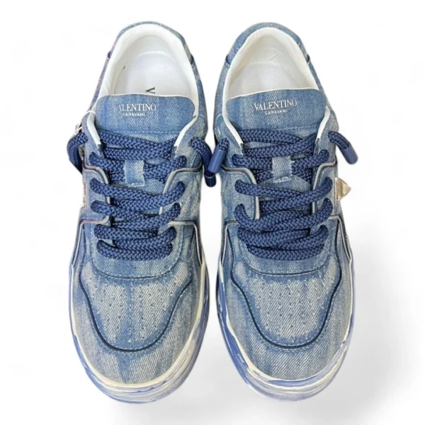 VALENTINO garavani one stud XL blue canvas