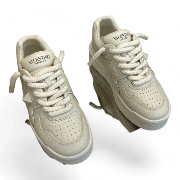 VALENTINO garavani open skate ivory