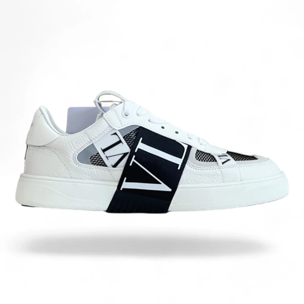 VALENTINO garavani VLTN low-top white and black