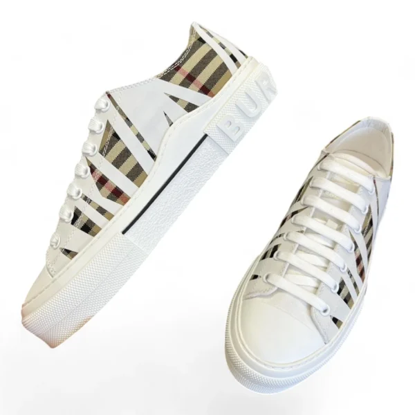 BURBERRY freddie vintage check and white