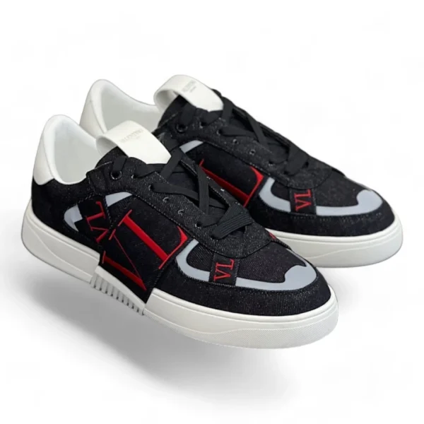 VALENTINO garavani VLTN low-top black and red