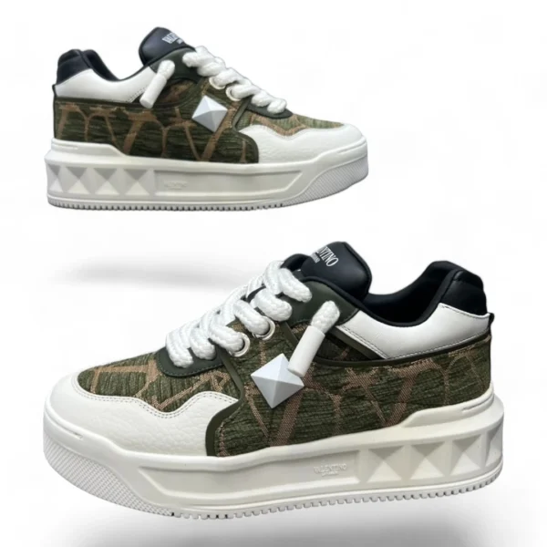 VALENTINO garavani open skate green and white