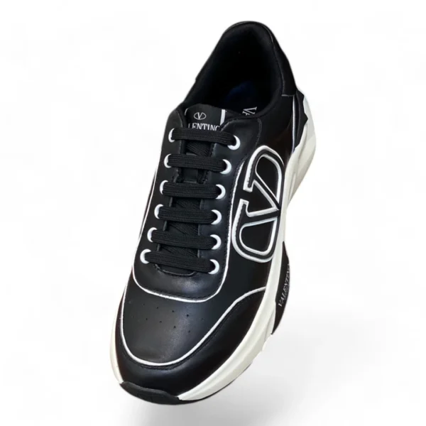 VALENTINO garavani vl7n sneaker black and white