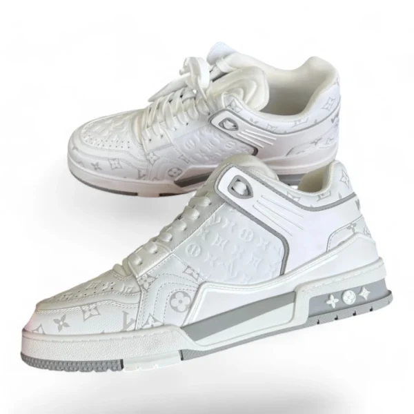 LOUIS VUITTON trainer white and grey