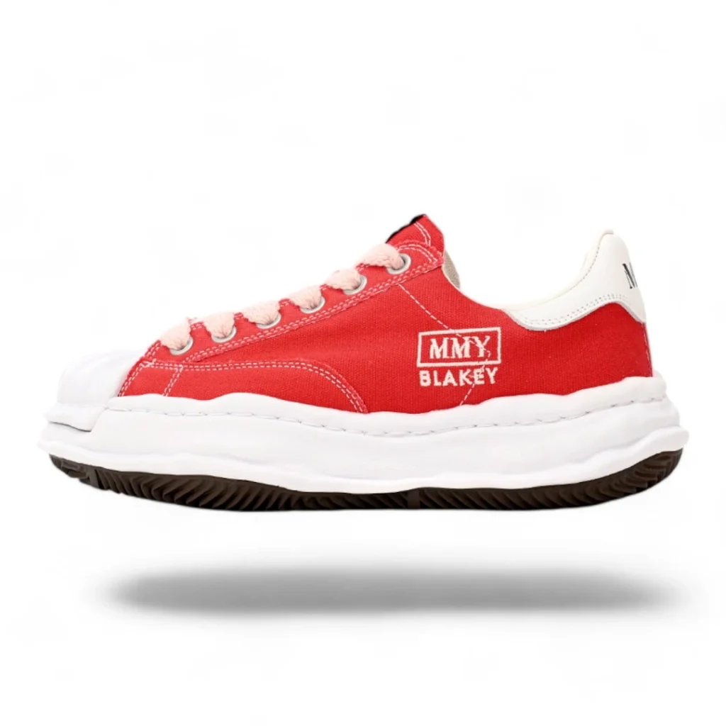 MMY blakey red and white