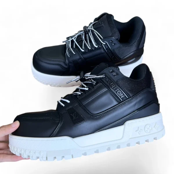 LOUIS VUITTON lv skate sneaker black and white
