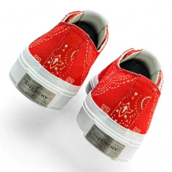 GIVENCHY city court red paisley