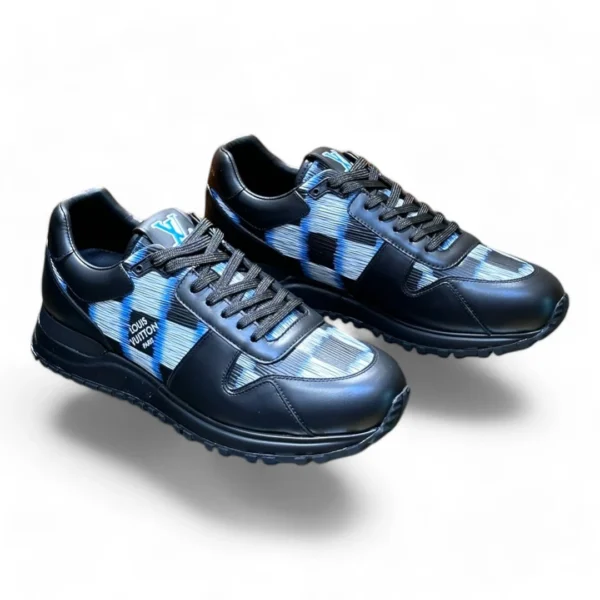 LOUIS VUITTON runaway pulse black and blue