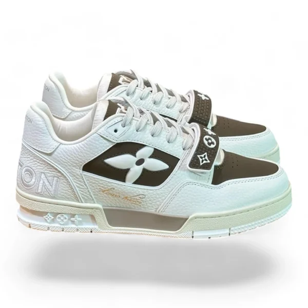 LOUIS VUITTON trainer white and brown