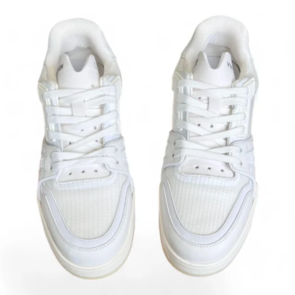 LOUIS VUITTON trainer all white