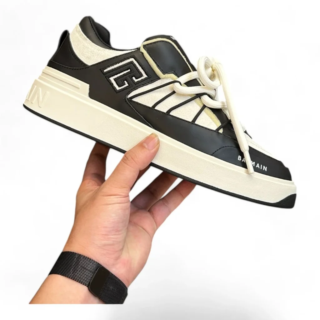 BALMAIN b-runner black and white