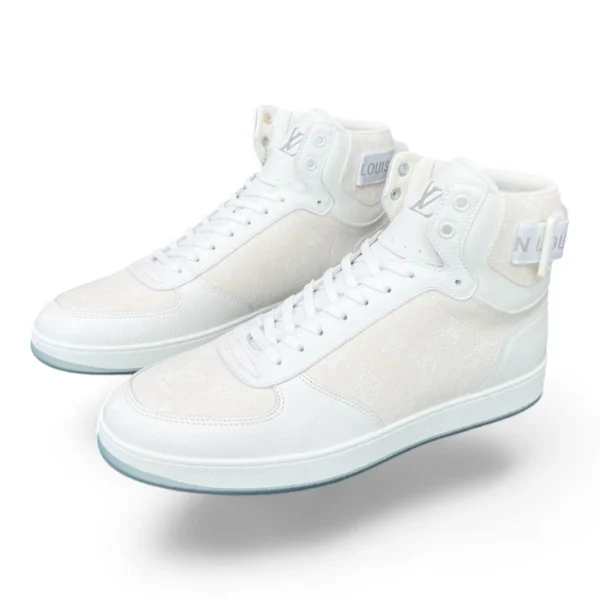 LOUIS VUITTON rivals sneaker boot white