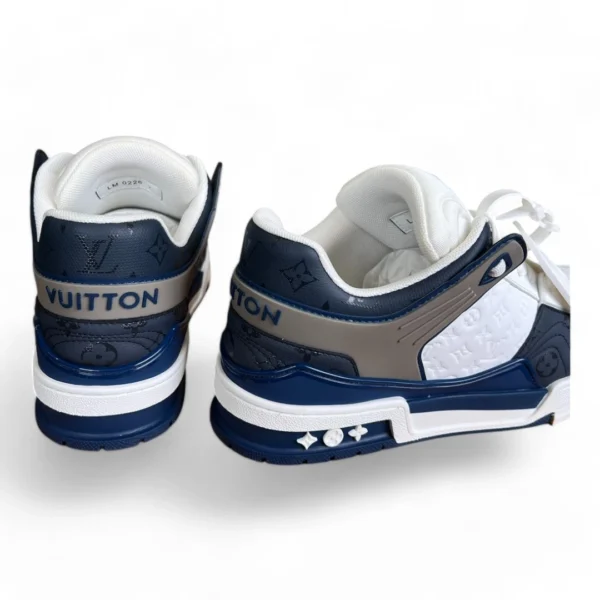 LOUIS VUITTON trainer navy and white
