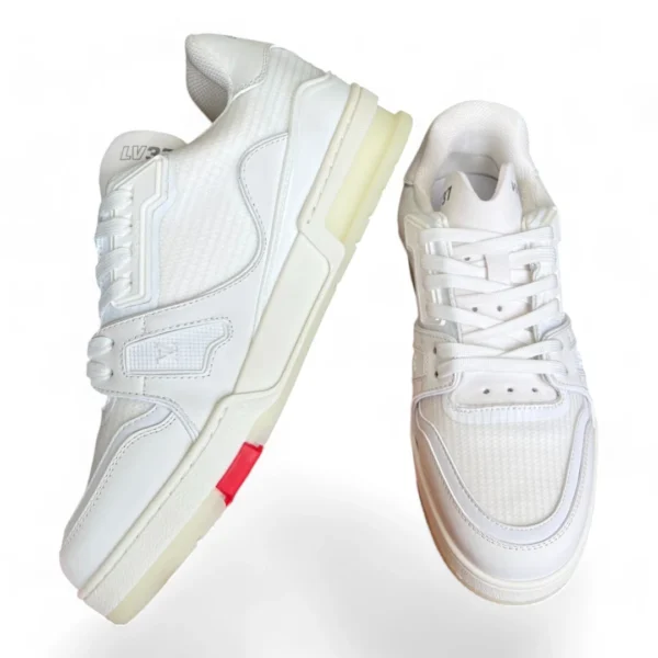LOUIS VUITTON trainer all white