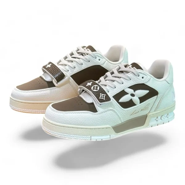 LOUIS VUITTON trainer white and brown