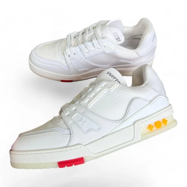 LOUIS VUITTON trainer all white