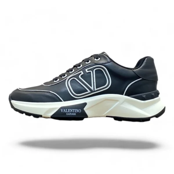 VALENTINO garavani vl7n sneaker black and white